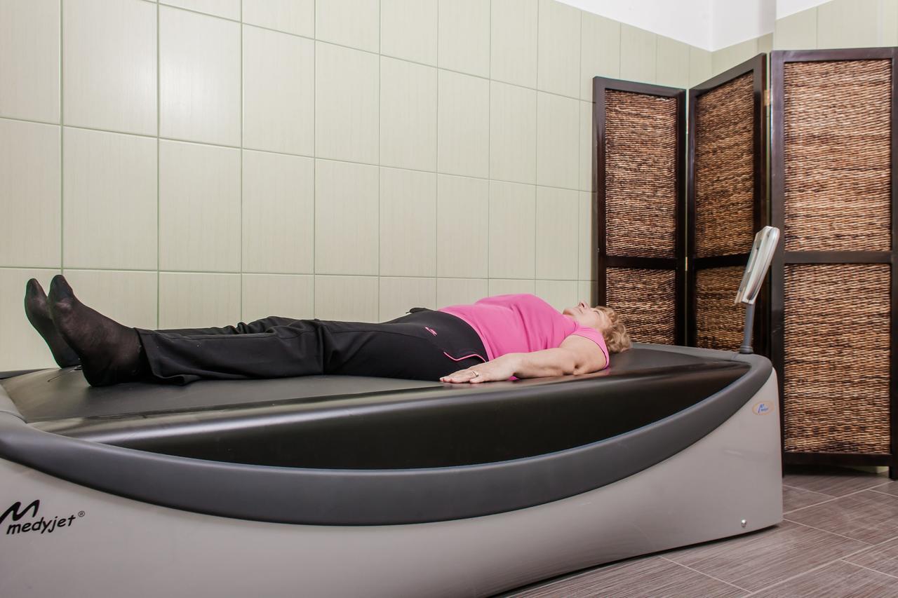 Fonix Wellness Resort Csitar Экстерьер фото
