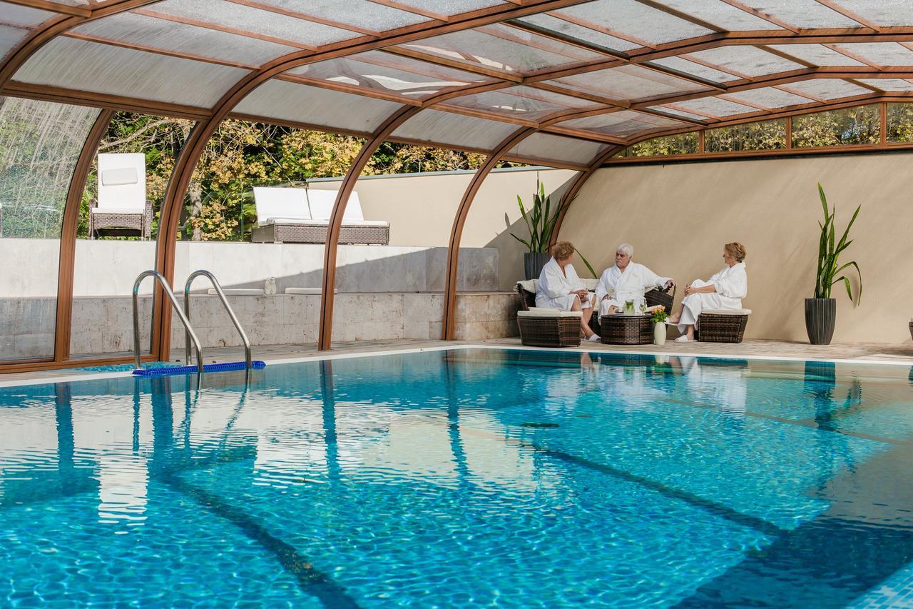 Fonix Wellness Resort Csitar Экстерьер фото