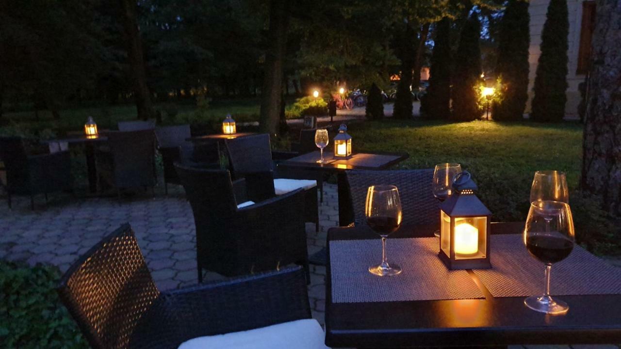 Fonix Wellness Resort Csitar Экстерьер фото